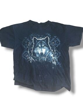 Vintage Wolf Graphic Tee